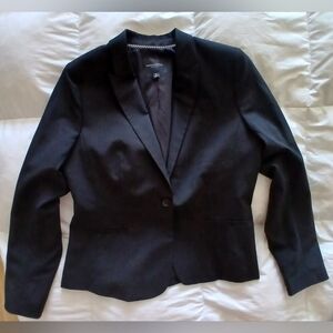 Nwot- Banana Republic 54% wool Blazer Tailored,pockets, Notched Lapel-Lined